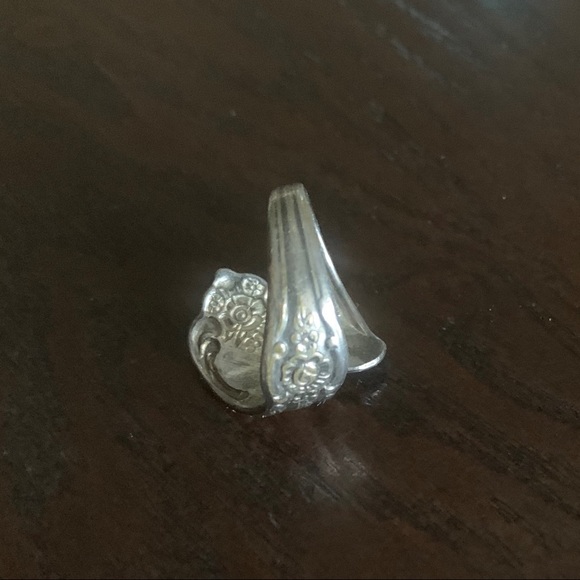 Vintage Rogers Oneida Spoon Ring - Picture 6 of 7